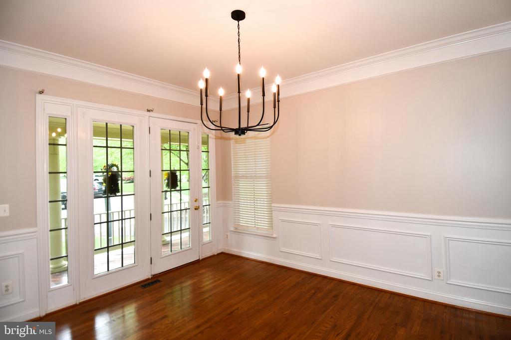 3582 DELL CT, WARRENTON, Virginia 20187, 4 Bedrooms Bedrooms, ,3 BathroomsBathrooms,Residential,3582 DELL CT,VAFQ2021802 MLS # VAFQ2021802
