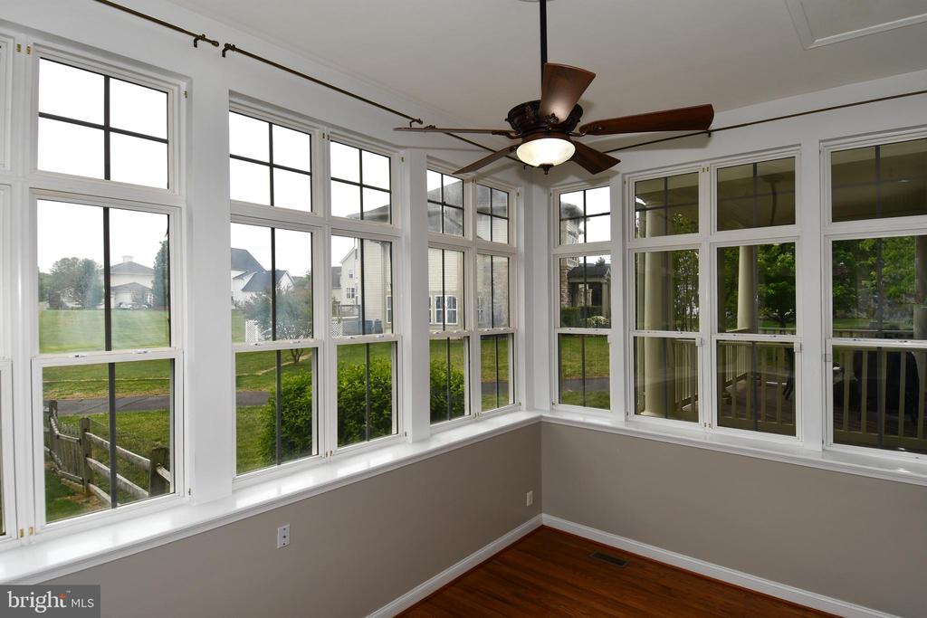 3582 DELL CT, WARRENTON, Virginia 20187, 4 Bedrooms Bedrooms, ,3 BathroomsBathrooms,Residential,3582 DELL CT,VAFQ2021802 MLS # VAFQ2021802