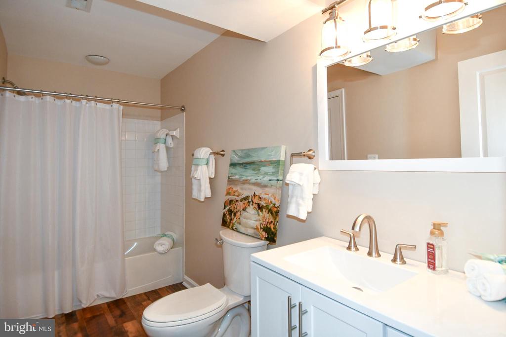 3582 DELL CT, WARRENTON, Virginia 20187, 4 Bedrooms Bedrooms, ,3 BathroomsBathrooms,Residential,3582 DELL CT,VAFQ2021802 MLS # VAFQ2021802