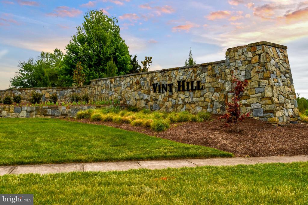 3582 DELL CT, WARRENTON, Virginia 20187, 4 Bedrooms Bedrooms, ,3 BathroomsBathrooms,Residential,3582 DELL CT,VAFQ2021802 MLS # VAFQ2021802