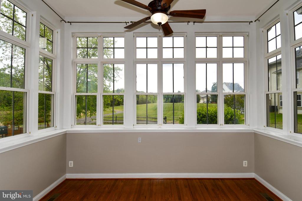 3582 DELL CT, WARRENTON, Virginia 20187, 4 Bedrooms Bedrooms, ,3 BathroomsBathrooms,Residential,3582 DELL CT,VAFQ2021802 MLS # VAFQ2021802