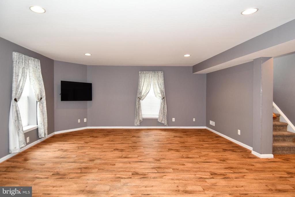 3582 DELL CT, WARRENTON, Virginia 20187, 4 Bedrooms Bedrooms, ,3 BathroomsBathrooms,Residential,3582 DELL CT,VAFQ2021802 MLS # VAFQ2021802