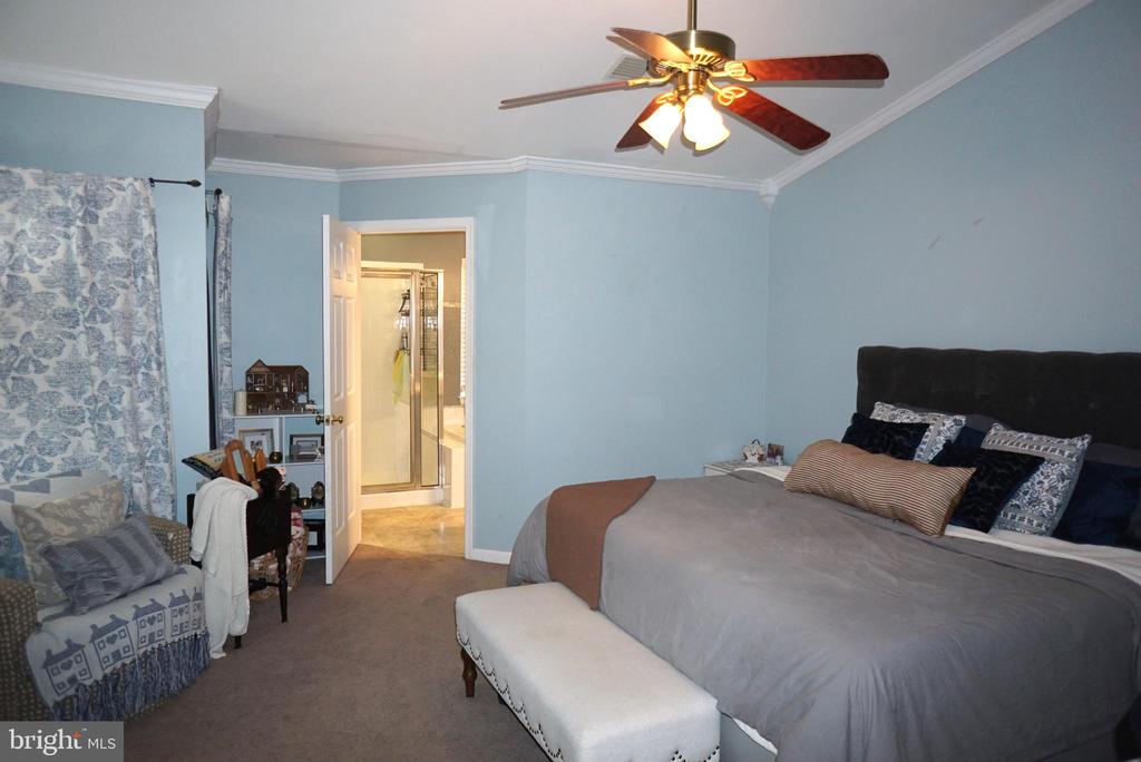 11130 GANDER CT, FREDERICKSBURG, Virginia 22407, 4 Bedrooms Bedrooms, ,2 BathroomsBathrooms,Residential,11130 GANDER CT,VASP2041476 MLS # VASP2041476