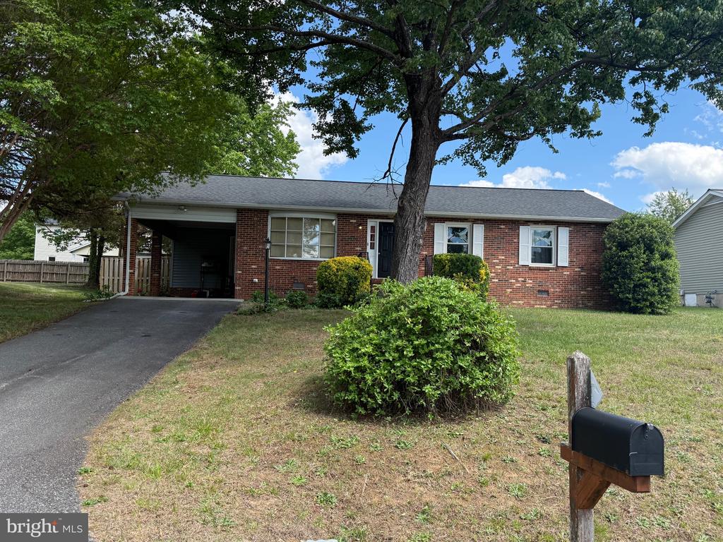 6 JUNIPER CT, FREDERICKSBURG, Virginia 22408, 3 Bedrooms Bedrooms, ,2 BathroomsBathrooms,Residential,6 JUNIPER CT,VASP2041482 MLS # VASP2041482