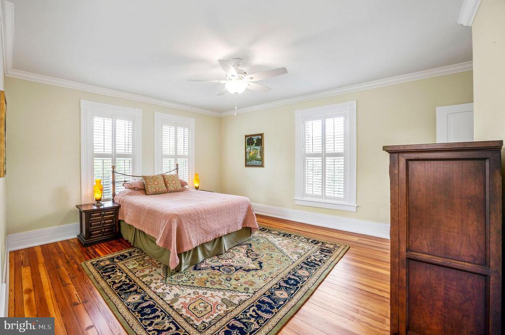 558 GAY ST, WASHINGTON, Virginia 22747, 4 Bedrooms Bedrooms, ,3 BathroomsBathrooms,Residential,558 GAY ST,VARP2002632 MLS # VARP2002632