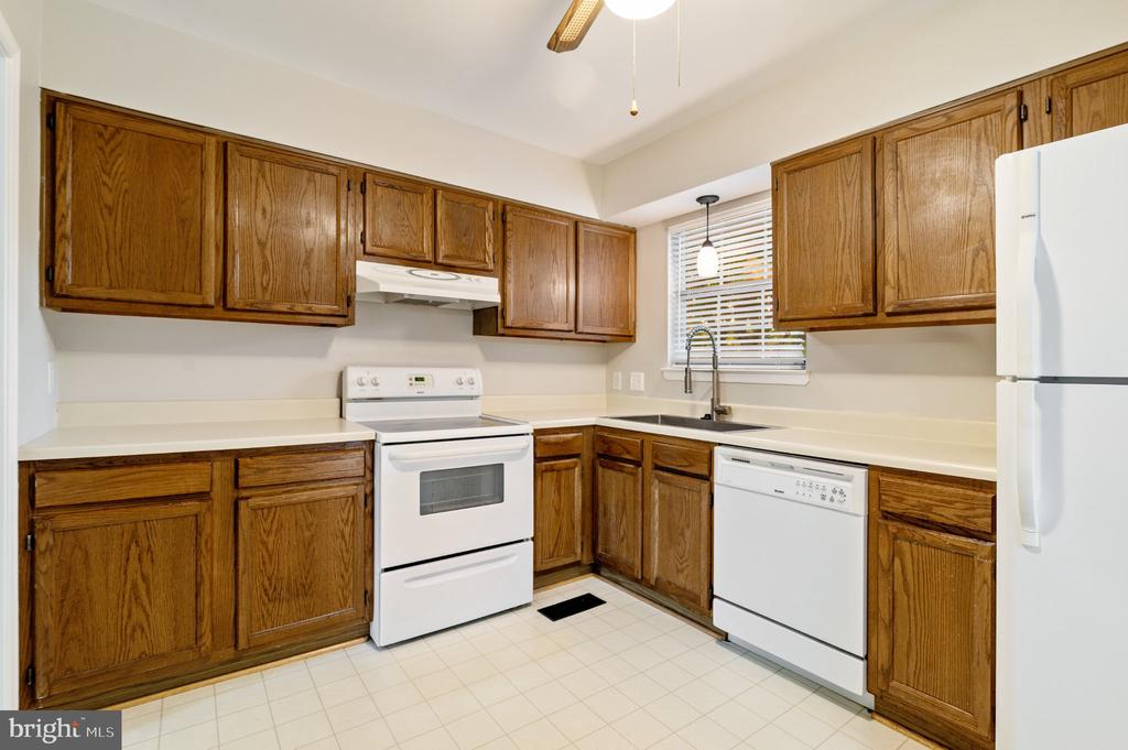95 DEVONNE DR, FREDERICKSBURG, Virginia 22407, 3 Bedrooms Bedrooms, ,2 BathroomsBathrooms,Residential,95 DEVONNE DR,VASP2040748 MLS # VASP2040748