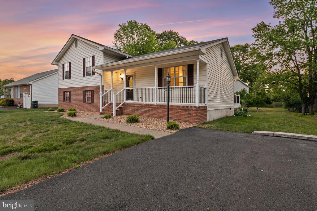 95 DEVONNE DR, FREDERICKSBURG, Virginia 22407, 3 Bedrooms Bedrooms, ,2 BathroomsBathrooms,Residential,95 DEVONNE DR,VASP2040748 MLS # VASP2040748