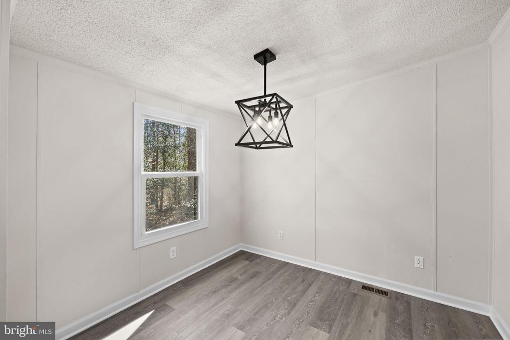 7309 RED FEATHER LN, SPOTSYLVANIA, Virginia 22551, 3 Bedrooms Bedrooms, ,2 BathroomsBathrooms,Residential,7309 RED FEATHER LN,VASP2041470 MLS # VASP2041470