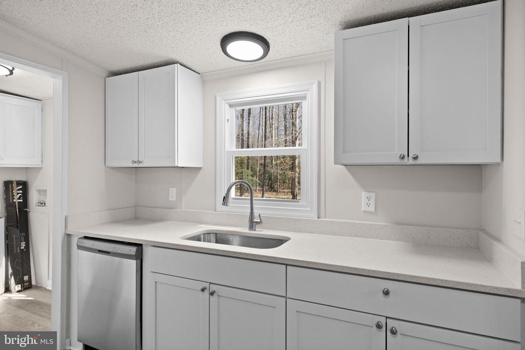 7309 RED FEATHER LN, SPOTSYLVANIA, Virginia 22551, 3 Bedrooms Bedrooms, ,2 BathroomsBathrooms,Residential,7309 RED FEATHER LN,VASP2041470 MLS # VASP2041470