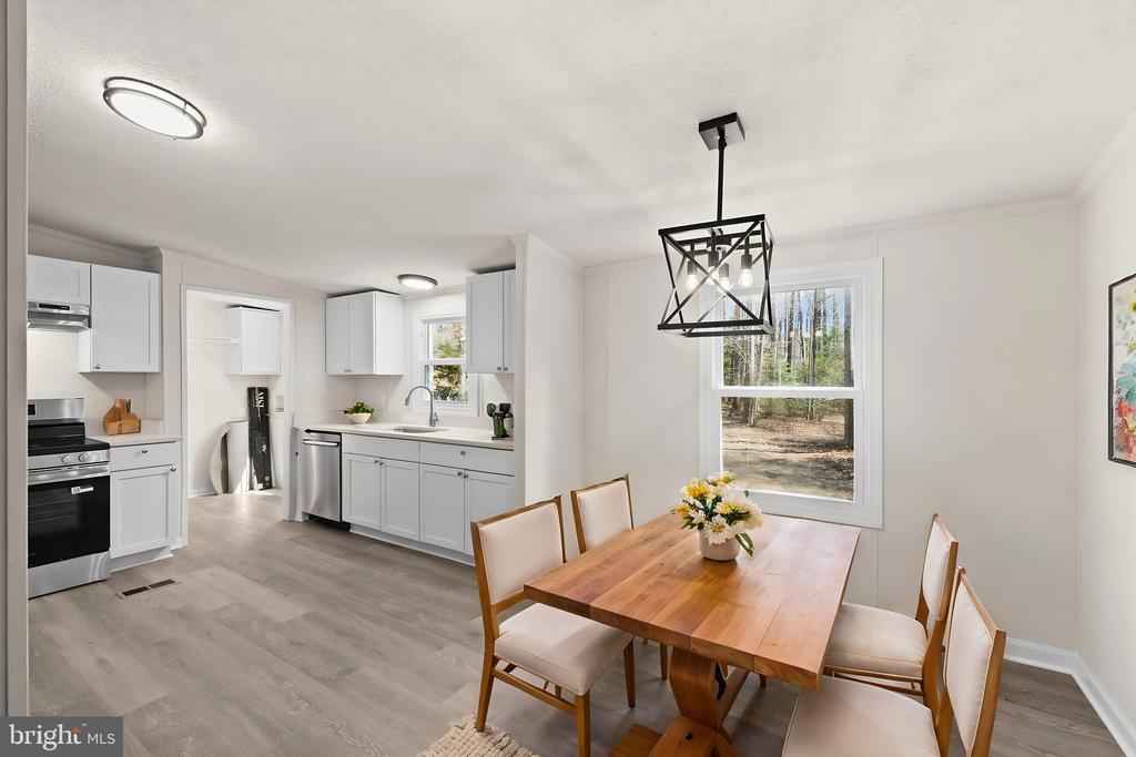 7309 RED FEATHER LN, SPOTSYLVANIA, Virginia 22551, 3 Bedrooms Bedrooms, ,2 BathroomsBathrooms,Residential,7309 RED FEATHER LN,VASP2041470 MLS # VASP2041470