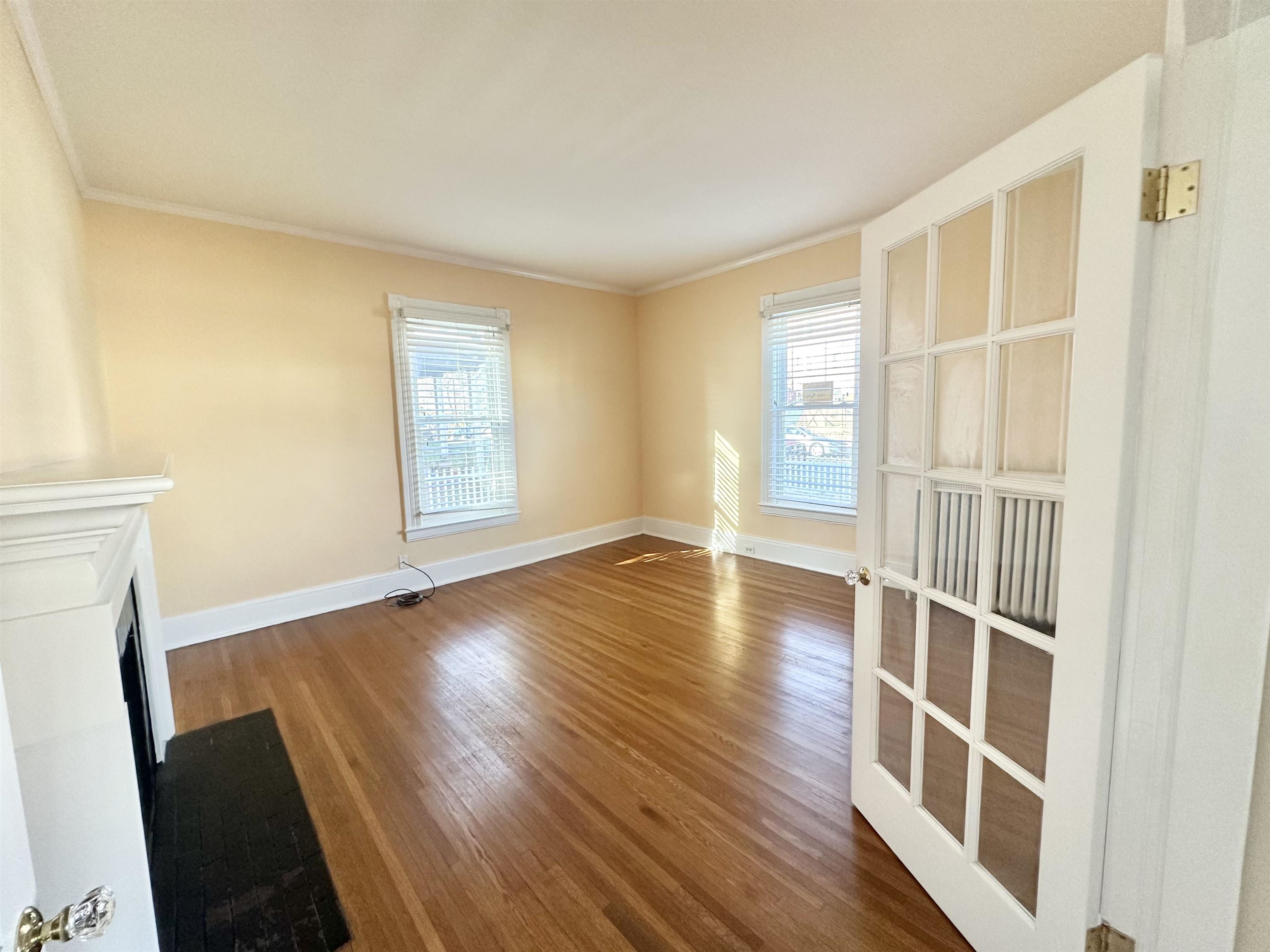 with french doors to foyer