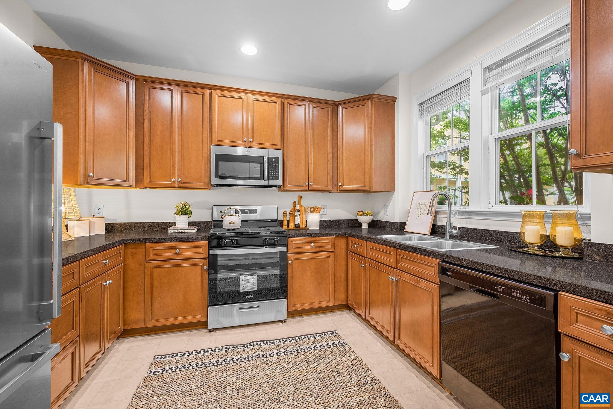 111 MELBOURNE PRK, CHARLOTTESVILLE, Virginia 22901, 2 Bedrooms Bedrooms, ,2 BathroomsBathrooms,Residential,111 MELBOURNE PRK,676161 MLS # 676161
