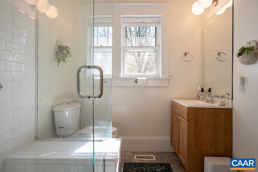 2642 JEFFERSON PARK CIR, CHARLOTTESVILLE, Virginia 22903, 4 Bedrooms Bedrooms, ,2 BathroomsBathrooms,Residential,2642 JEFFERSON PARK CIR,676264 MLS # 676264