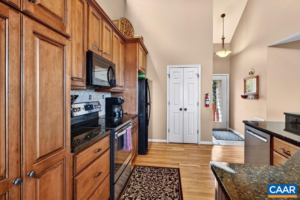 42 PEAVY PT, WINTERGREEN, Virginia 22967, 5 Bedrooms Bedrooms, ,4 BathroomsBathrooms,Residential,Thirsty Bear,42 PEAVY PT,676285 MLS # 676285