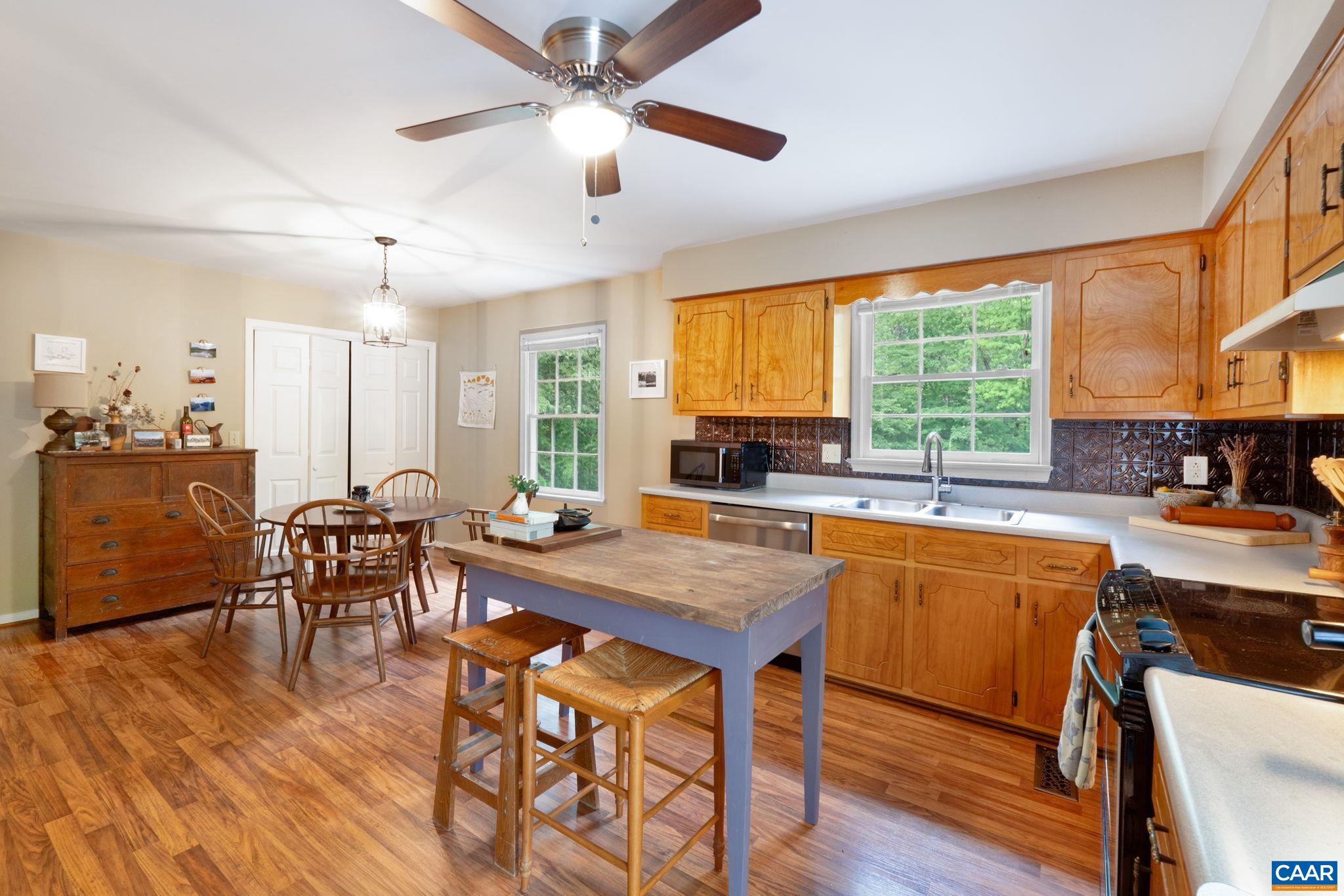 2321 RURITAN LAKE RD, SCOTTSVILLE, Virginia 24590, 3 Bedrooms Bedrooms, ,2 BathroomsBathrooms,Residential,2321 RURITAN LAKE RD,676307 MLS # 676307