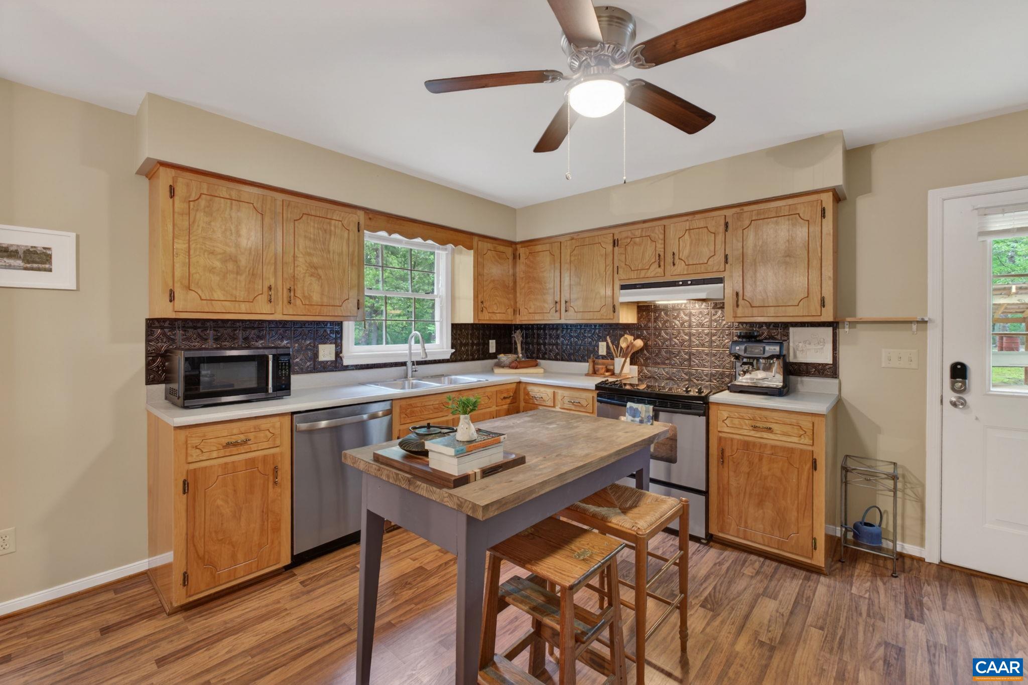 2321 RURITAN LAKE RD, SCOTTSVILLE, Virginia 24590, 3 Bedrooms Bedrooms, ,2 BathroomsBathrooms,Residential,2321 RURITAN LAKE RD,676307 MLS # 676307