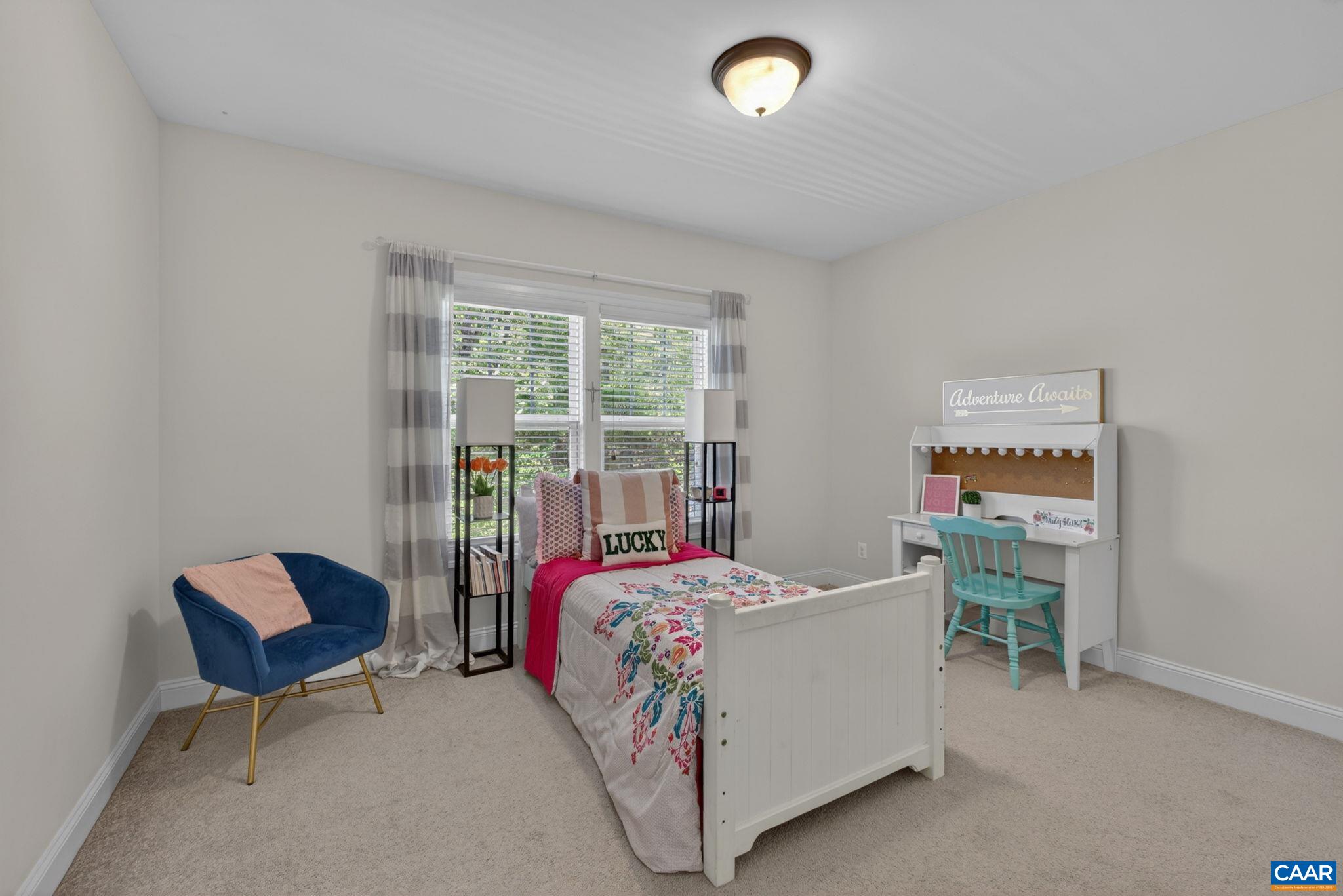 9 foot ceilings through-out home