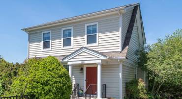 1021 RIDGE ST, CHARLOTTESVILLE, Virginia 22902, 4 Bedrooms Bedrooms, ,3 BathroomsBathrooms,Residential,1021 RIDGE ST,676469 MLS # 676469