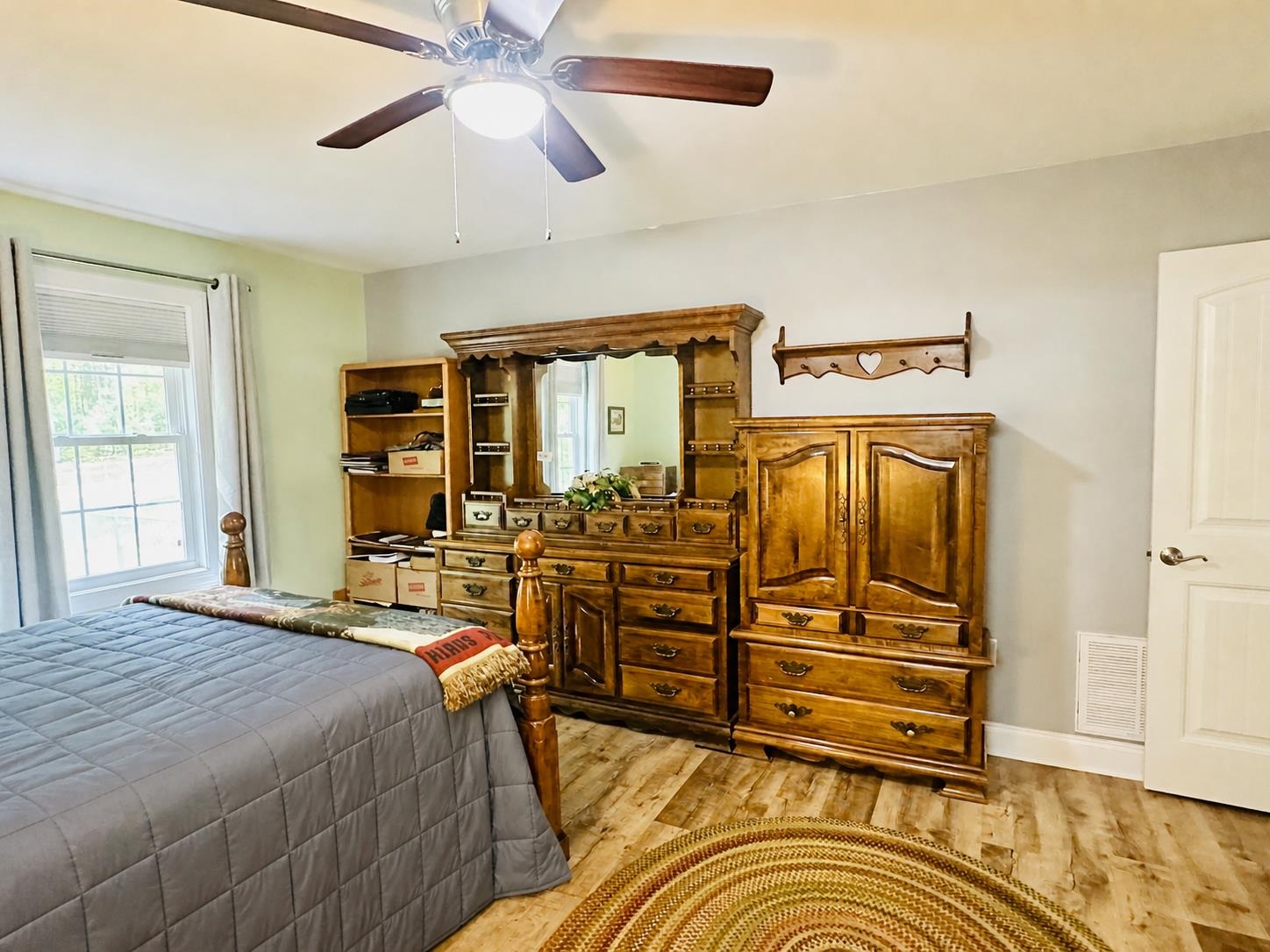 24 HOKIE LN, STUARTS DRAFT, Virginia 24477, 3 Bedrooms Bedrooms, ,2 BathroomsBathrooms,Residential,ONE LEVEL LIVING ON 1 ACRE LOT,24 HOKIE LN,676581 MLS # 676581