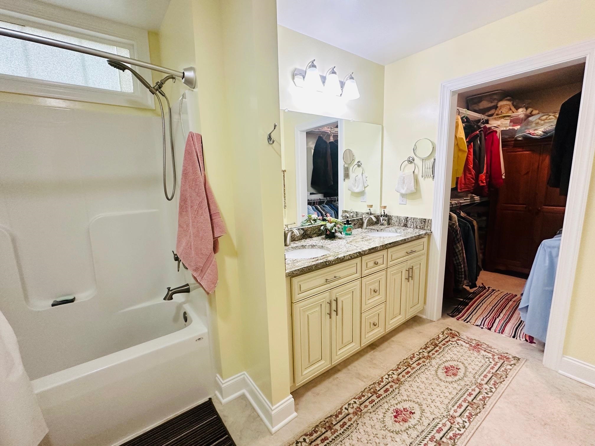 24 HOKIE LN, STUARTS DRAFT, Virginia 24477, 3 Bedrooms Bedrooms, ,2 BathroomsBathrooms,Residential,ONE LEVEL LIVING ON 1 ACRE LOT,24 HOKIE LN,676581 MLS # 676581