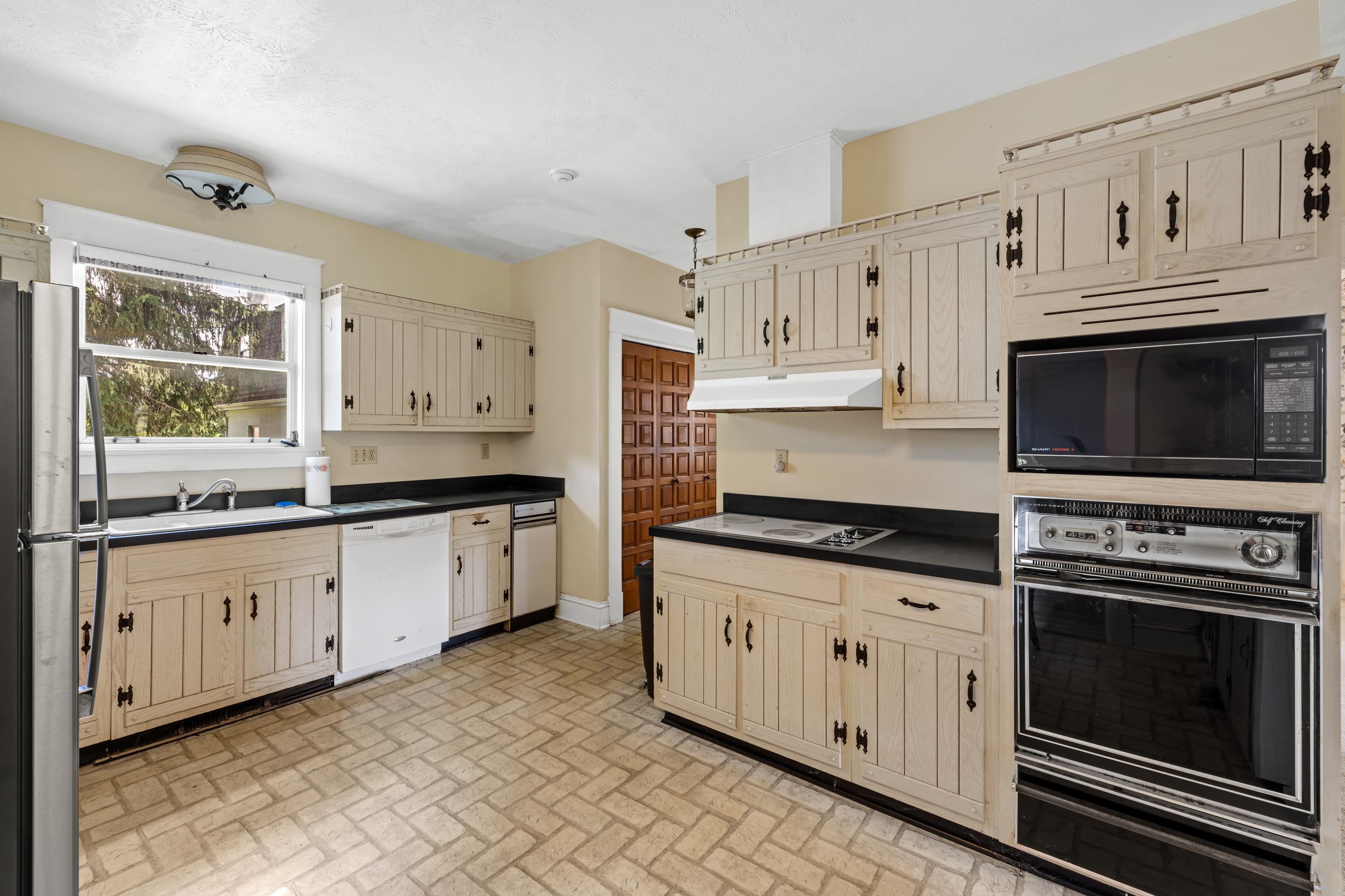 41 SEAYS DR, DILLWYN, Virginia 23936, 5 Bedrooms Bedrooms, ,3 BathroomsBathrooms,Residential,41 SEAYS DR,676585 MLS # 676585