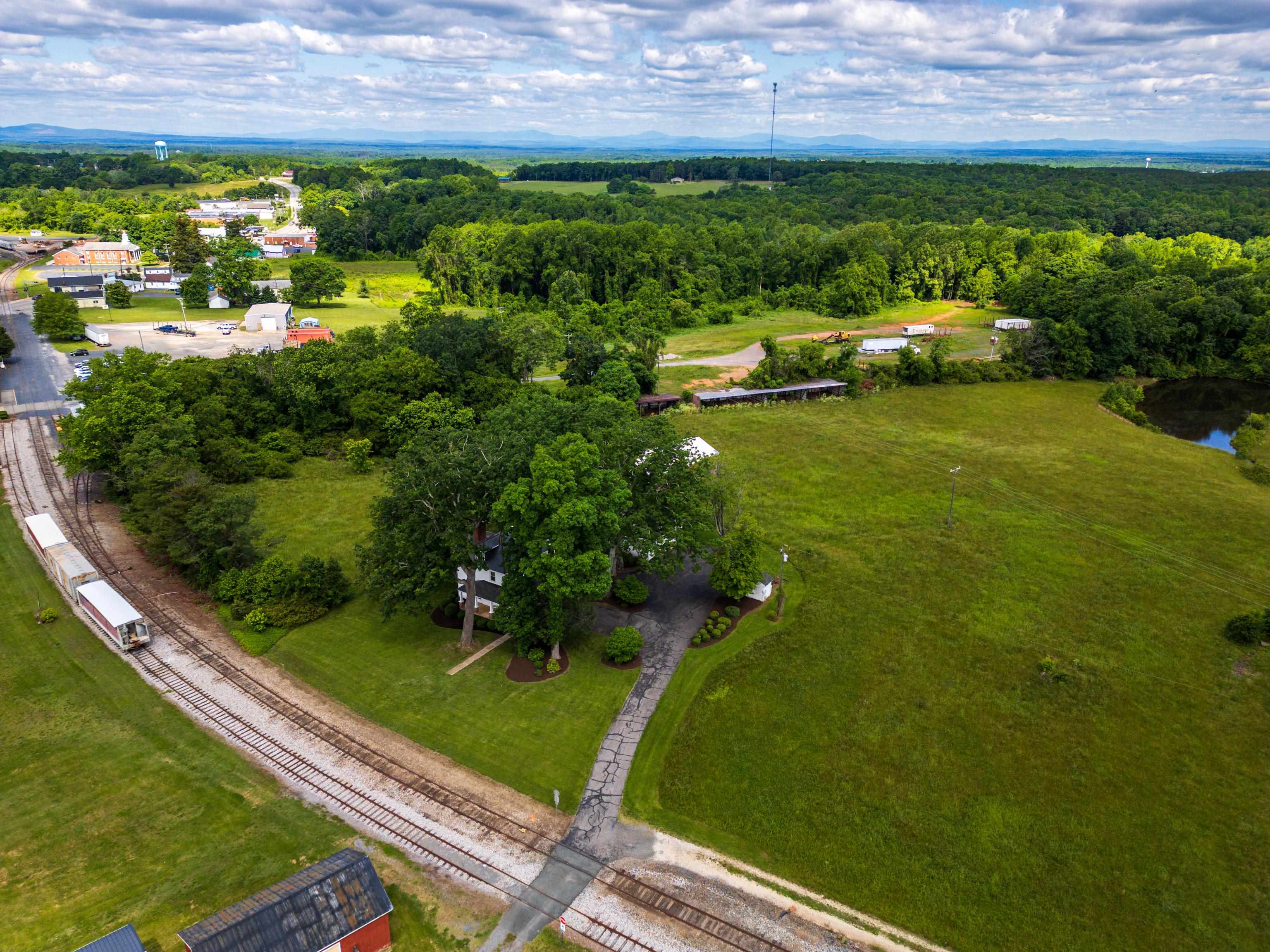 41 SEAYS DR, DILLWYN, Virginia 23936, 5 Bedrooms Bedrooms, ,3 BathroomsBathrooms,Residential,41 SEAYS DR,676585 MLS # 676585