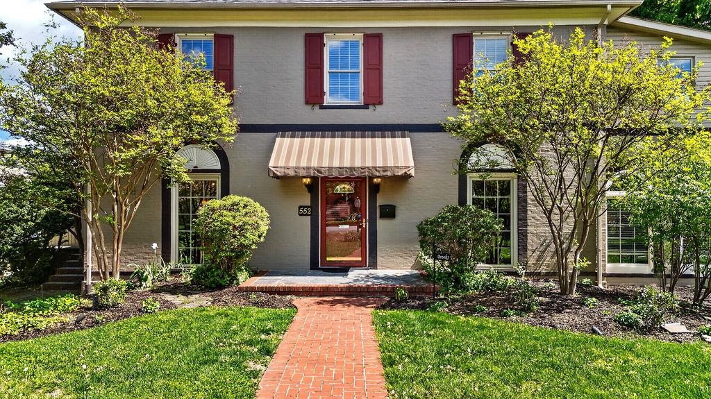 522 CHESTNUT AVE, WAYNESBORO, Virginia 22980, 4 Bedrooms Bedrooms, ,3 BathroomsBathrooms,Residential,522 CHESTNUT AVE,676587 MLS # 676587