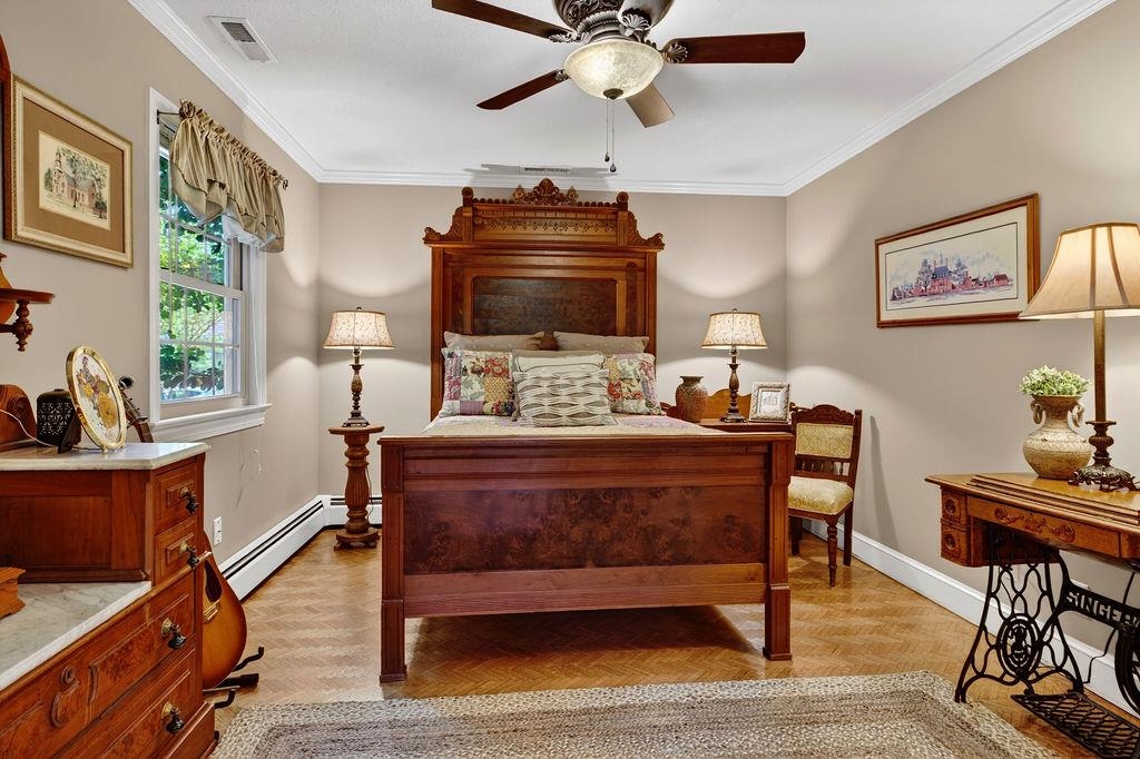 522 CHESTNUT AVE, WAYNESBORO, Virginia 22980, 4 Bedrooms Bedrooms, ,3 BathroomsBathrooms,Residential,522 CHESTNUT AVE,676587 MLS # 676587