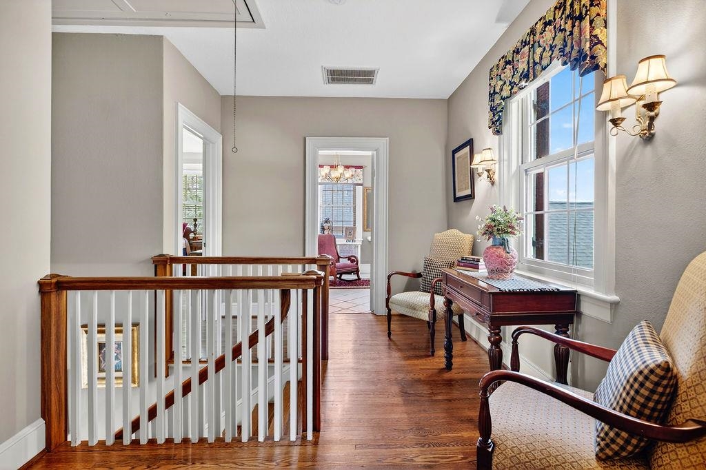 522 CHESTNUT AVE, WAYNESBORO, Virginia 22980, 4 Bedrooms Bedrooms, ,3 BathroomsBathrooms,Residential,522 CHESTNUT AVE,676587 MLS # 676587