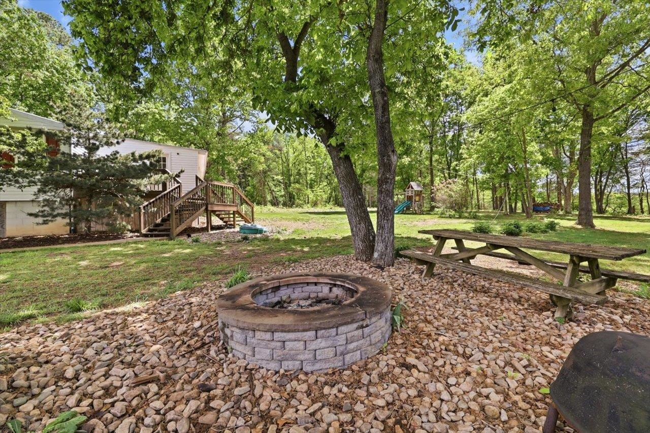 406 TRAYFOOT RD, GROTTOES, Virginia 24441, 3 Bedrooms Bedrooms, ,2 BathroomsBathrooms,Residential,406 TRAYFOOT RD,676591 MLS # 676591
