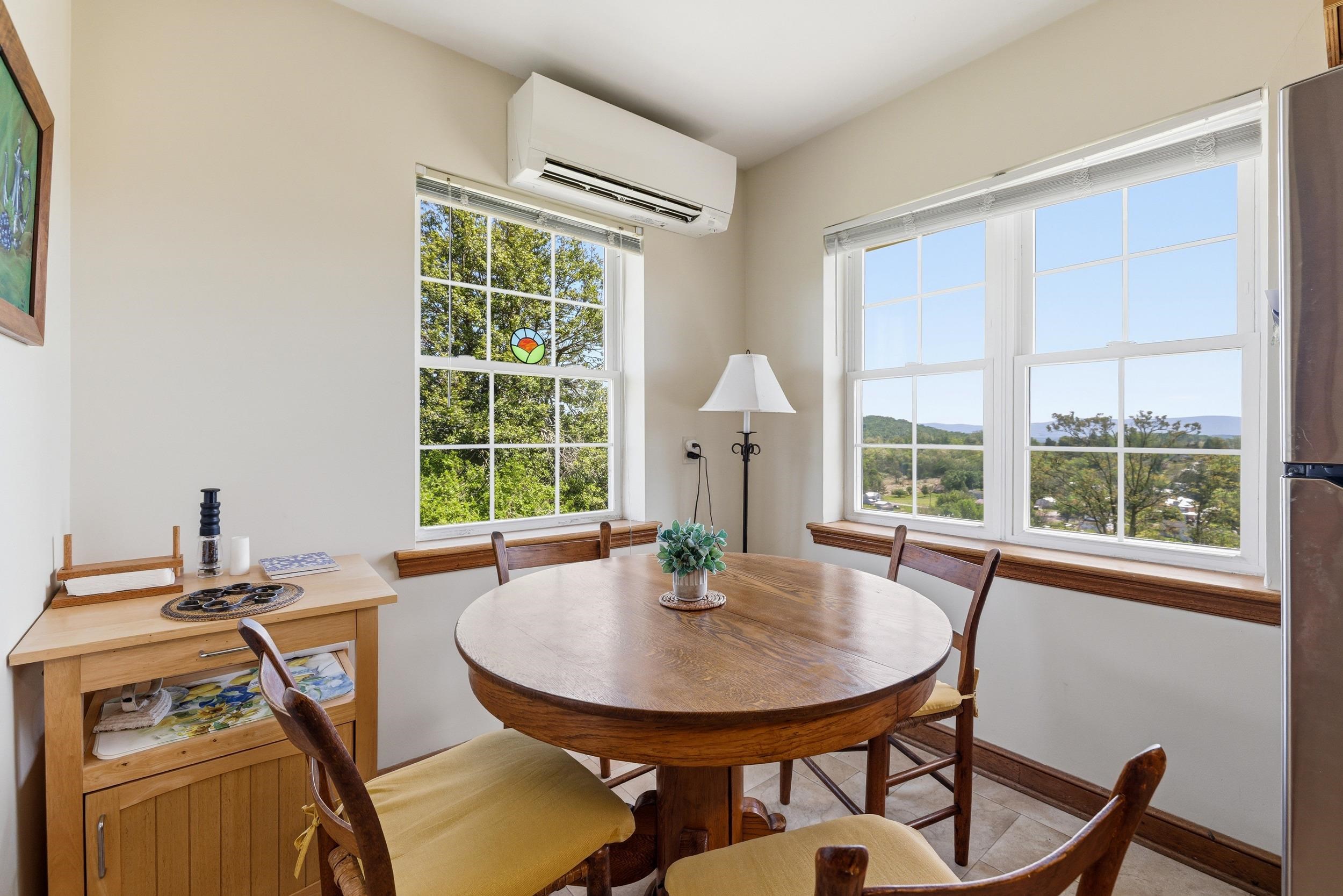 7133 TURLEYTOWN RD, SINGERS GLEN, Virginia 22850, 3 Bedrooms Bedrooms, ,2 BathroomsBathrooms,Residential,7133 TURLEYTOWN RD,676565 MLS # 676565