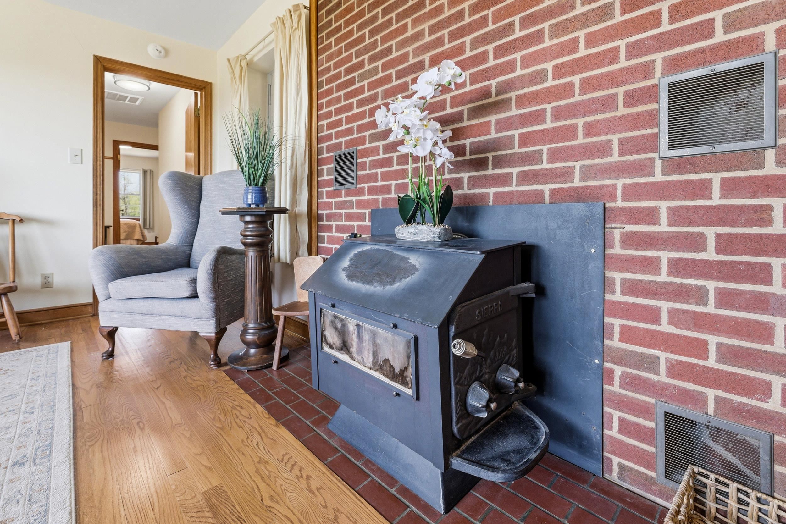 7133 TURLEYTOWN RD, SINGERS GLEN, Virginia 22850, 3 Bedrooms Bedrooms, ,2 BathroomsBathrooms,Residential,7133 TURLEYTOWN RD,676565 MLS # 676565