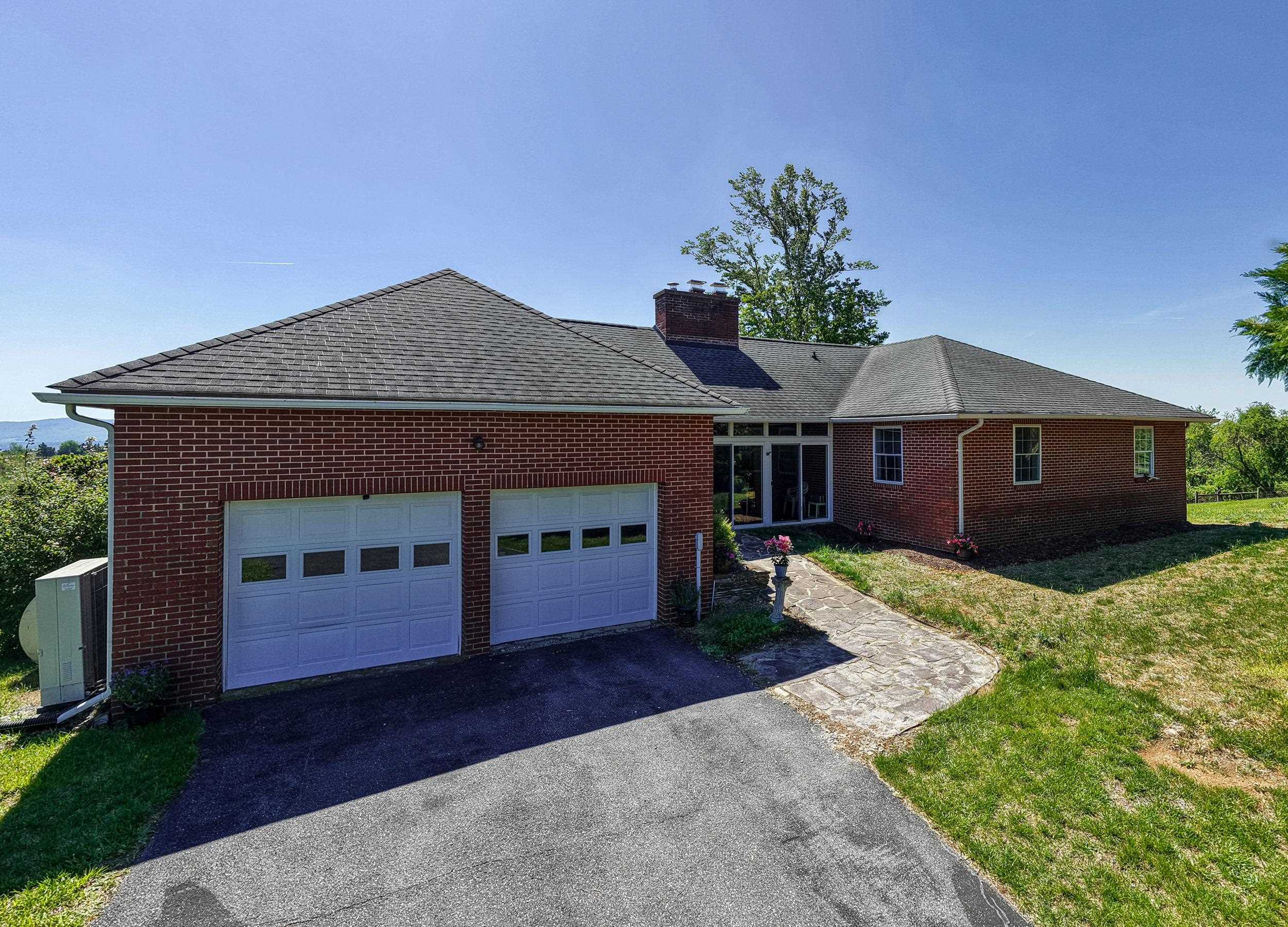 7133 TURLEYTOWN RD, SINGERS GLEN, Virginia 22850, 3 Bedrooms Bedrooms, ,2 BathroomsBathrooms,Residential,7133 TURLEYTOWN RD,676565 MLS # 676565