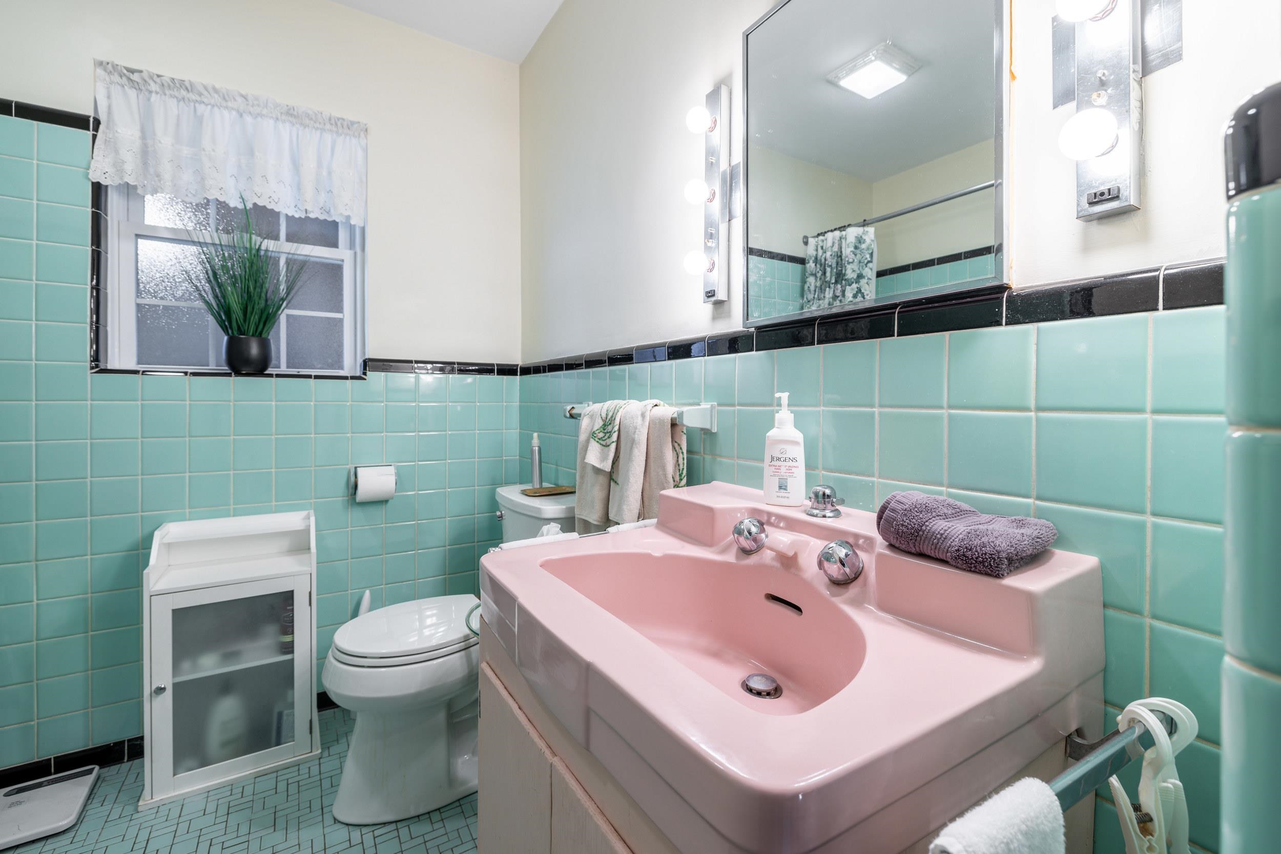 7133 TURLEYTOWN RD, SINGERS GLEN, Virginia 22850, 3 Bedrooms Bedrooms, ,2 BathroomsBathrooms,Residential,7133 TURLEYTOWN RD,676565 MLS # 676565
