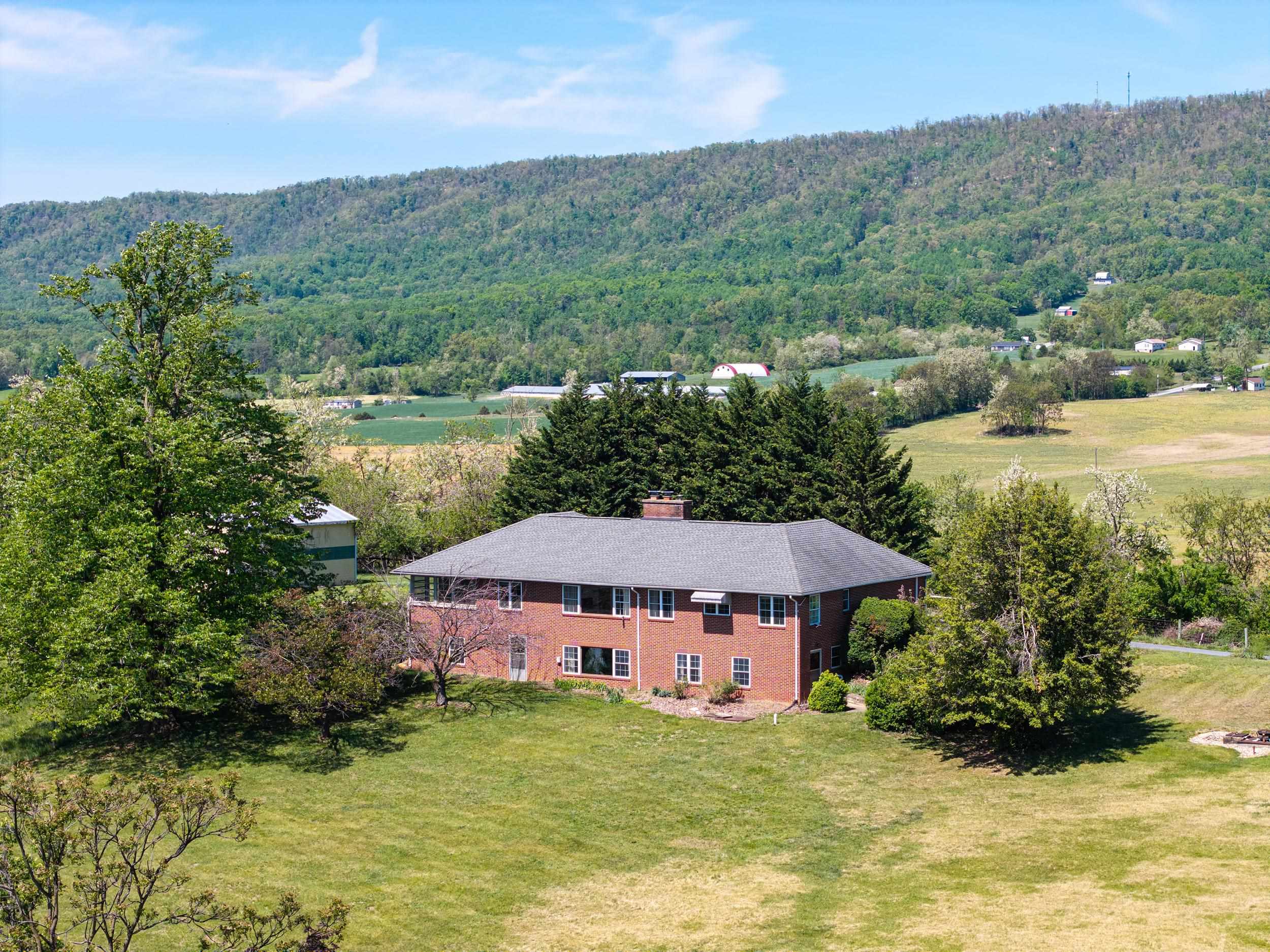 7133 TURLEYTOWN RD, SINGERS GLEN, Virginia 22850, 3 Bedrooms Bedrooms, ,2 BathroomsBathrooms,Residential,7133 TURLEYTOWN RD,676565 MLS # 676565