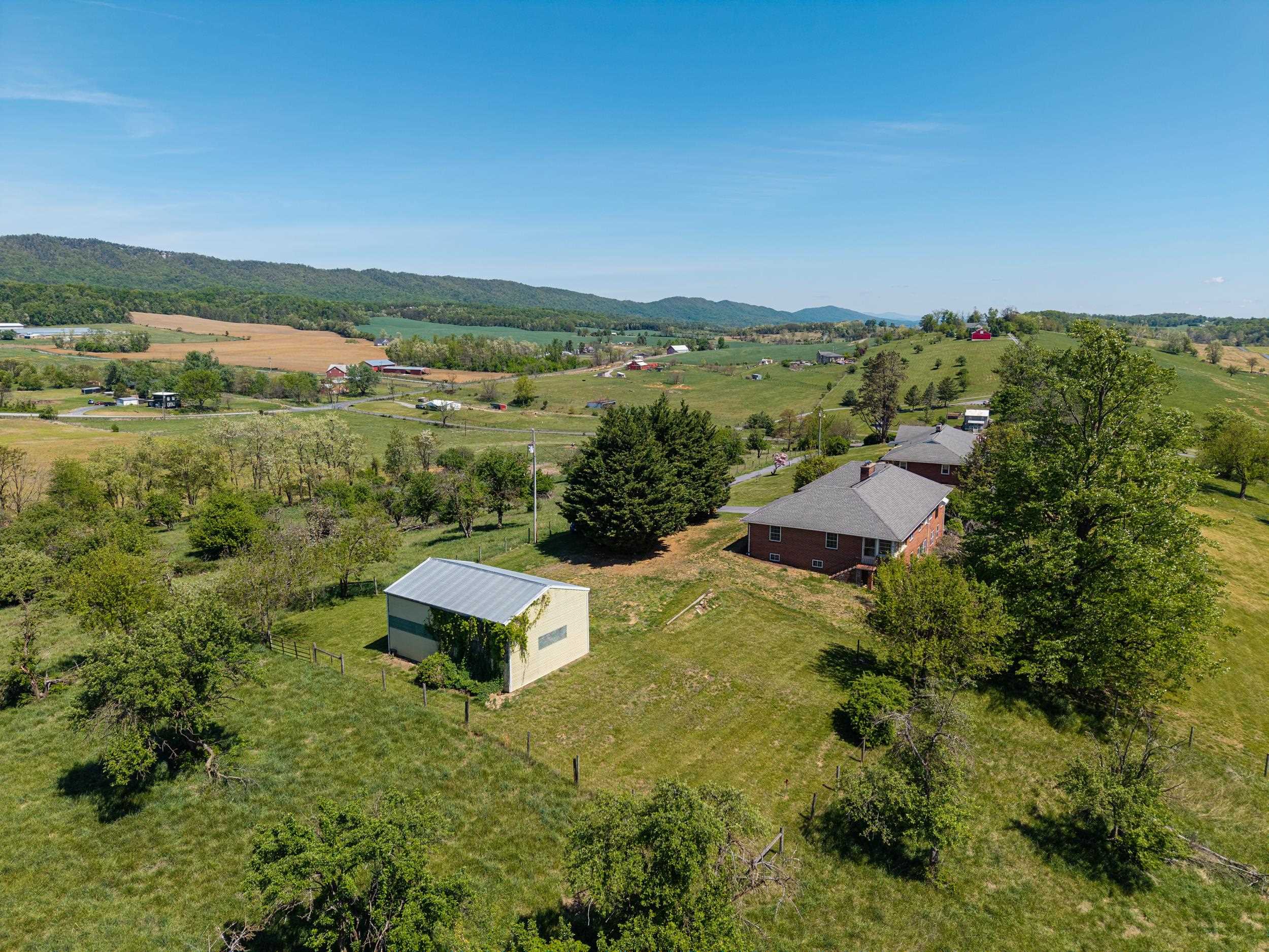 7133 TURLEYTOWN RD, SINGERS GLEN, Virginia 22850, 3 Bedrooms Bedrooms, ,2 BathroomsBathrooms,Residential,7133 TURLEYTOWN RD,676565 MLS # 676565