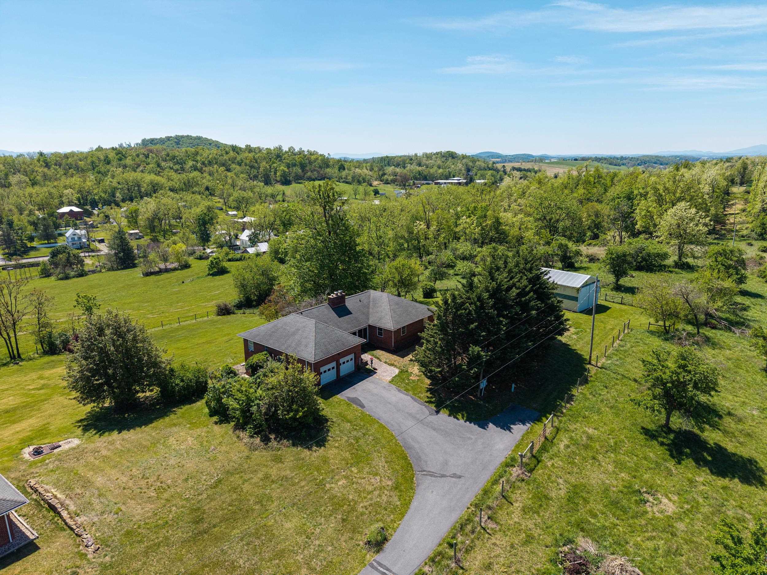 7133 TURLEYTOWN RD, SINGERS GLEN, Virginia 22850, 3 Bedrooms Bedrooms, ,2 BathroomsBathrooms,Residential,7133 TURLEYTOWN RD,676565 MLS # 676565