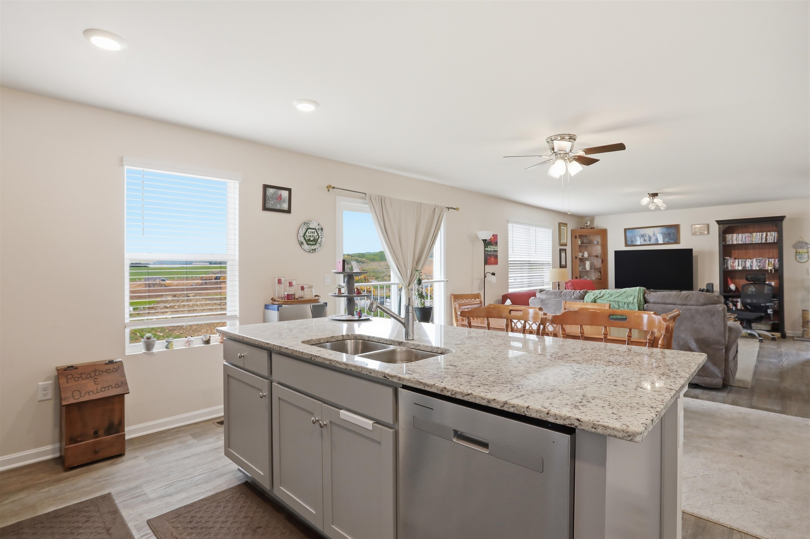 386 MESA CT, BROADWAY, Virginia 22815, 4 Bedrooms Bedrooms, ,2 BathroomsBathrooms,Residential,386 MESA CT,676567 MLS # 676567