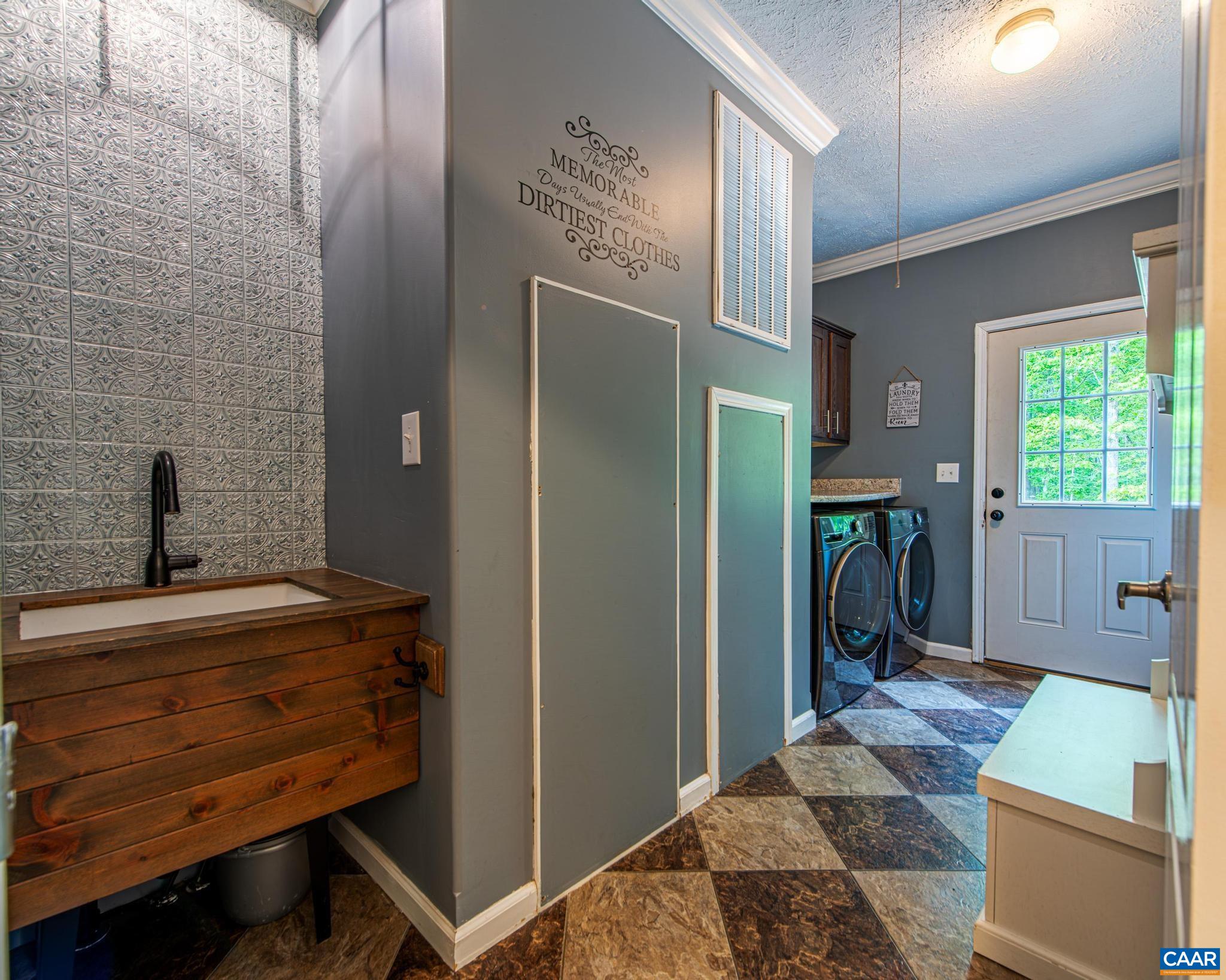 With Cabinets & Sink - w/Access to REAR YARD