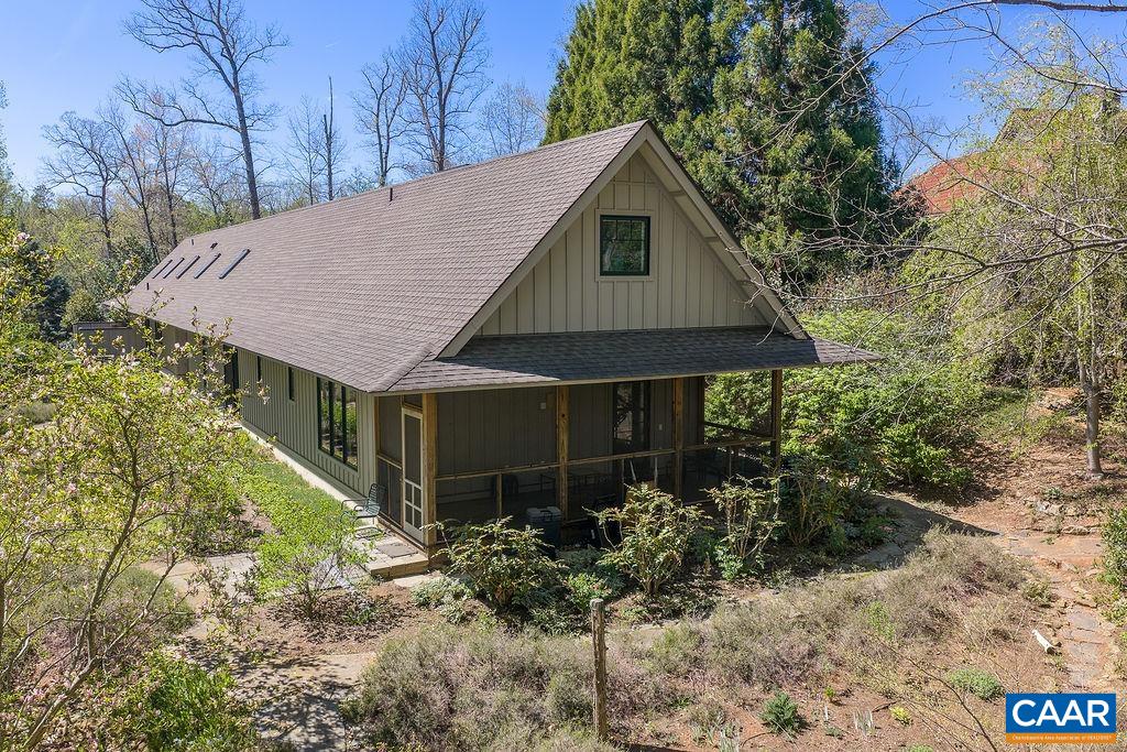 889 OLD GARTH RD, CHARLOTTESVILLE, Virginia 22901, 3 Bedrooms Bedrooms, ,2 BathroomsBathrooms,Residential,889 OLD GARTH RD,676570 MLS # 676570