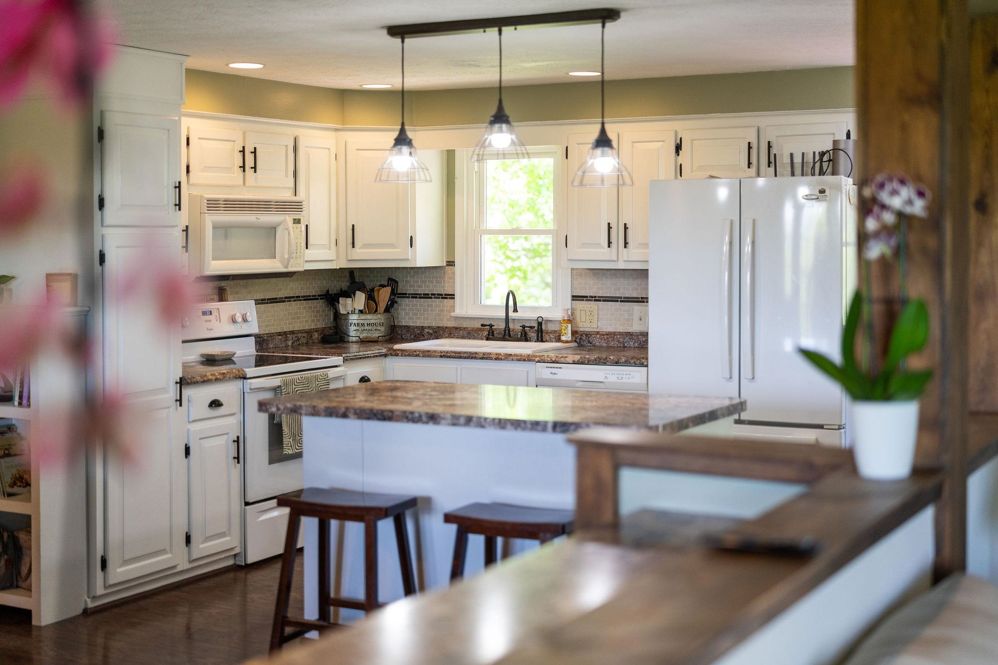 2061 OLD GREENVILLE RD, GREENVILLE, Virginia 24440, 4 Bedrooms Bedrooms, ,3 BathroomsBathrooms,Residential,2061 OLD GREENVILLE RD,676573 MLS # 676573