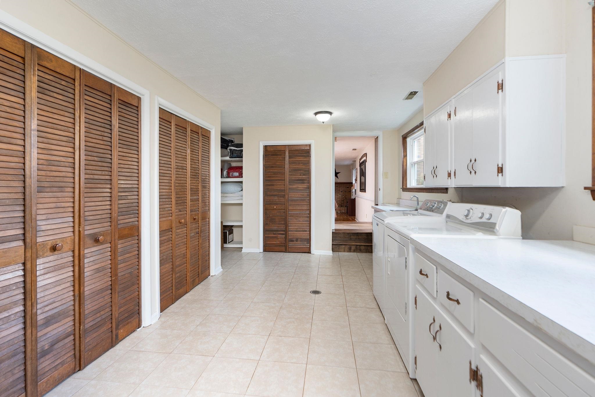 2061 OLD GREENVILLE RD, GREENVILLE, Virginia 24440, 4 Bedrooms Bedrooms, ,3 BathroomsBathrooms,Residential,2061 OLD GREENVILLE RD,676573 MLS # 676573