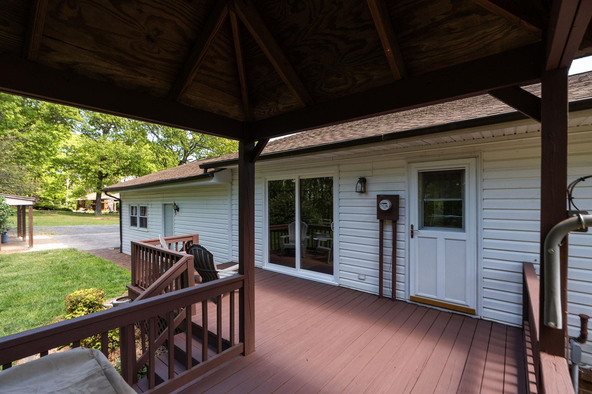 2061 OLD GREENVILLE RD, GREENVILLE, Virginia 24440, 4 Bedrooms Bedrooms, ,3 BathroomsBathrooms,Residential,2061 OLD GREENVILLE RD,676573 MLS # 676573
