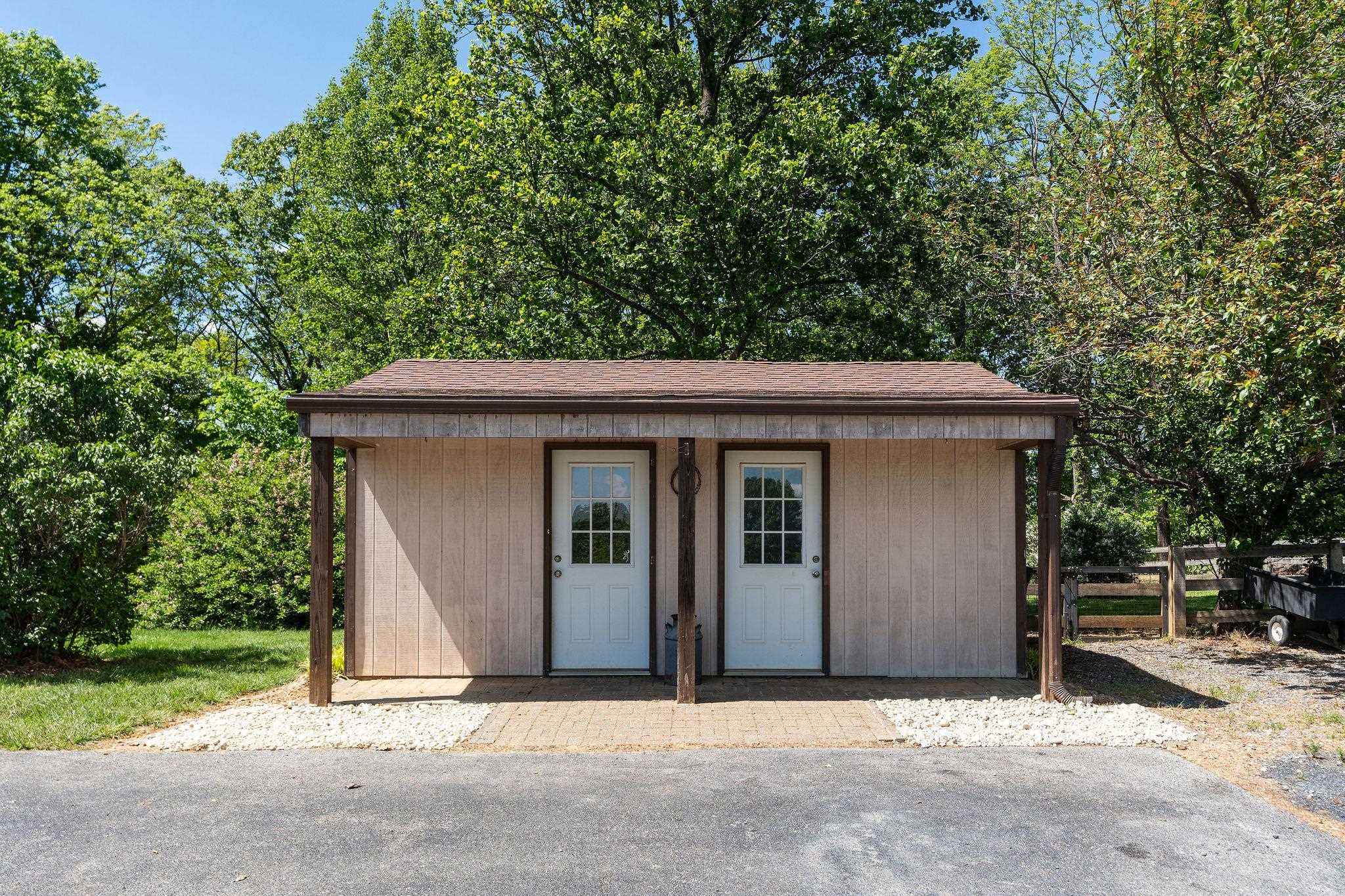 2061 OLD GREENVILLE RD, GREENVILLE, Virginia 24440, 4 Bedrooms Bedrooms, ,3 BathroomsBathrooms,Residential,2061 OLD GREENVILLE RD,676573 MLS # 676573