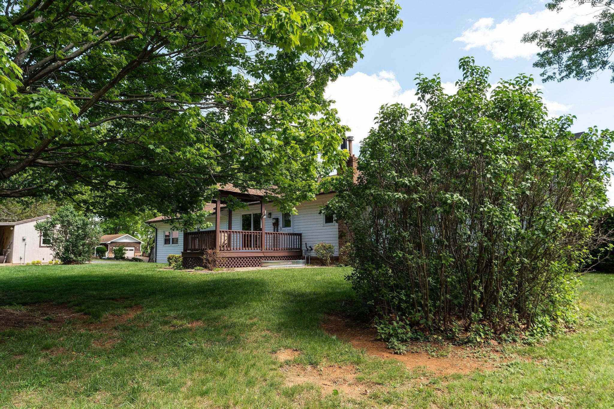 2061 OLD GREENVILLE RD, GREENVILLE, Virginia 24440, 4 Bedrooms Bedrooms, ,3 BathroomsBathrooms,Residential,2061 OLD GREENVILLE RD,676573 MLS # 676573