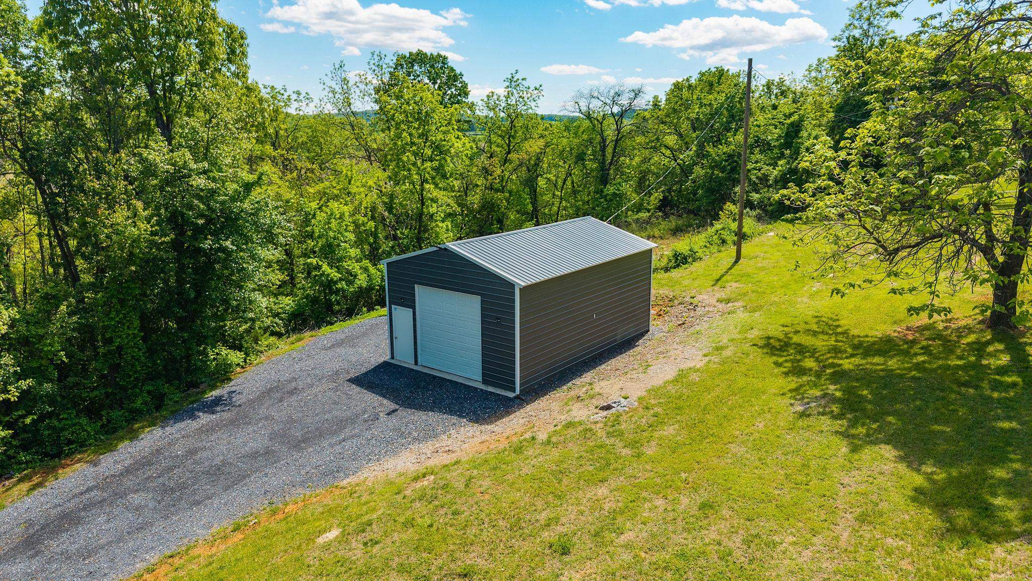 2061 OLD GREENVILLE RD, GREENVILLE, Virginia 24440, 4 Bedrooms Bedrooms, ,3 BathroomsBathrooms,Residential,2061 OLD GREENVILLE RD,676573 MLS # 676573
