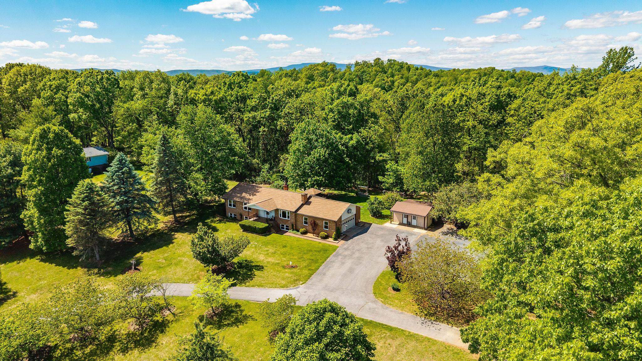2061 OLD GREENVILLE RD, GREENVILLE, Virginia 24440, 4 Bedrooms Bedrooms, ,3 BathroomsBathrooms,Residential,2061 OLD GREENVILLE RD,676573 MLS # 676573