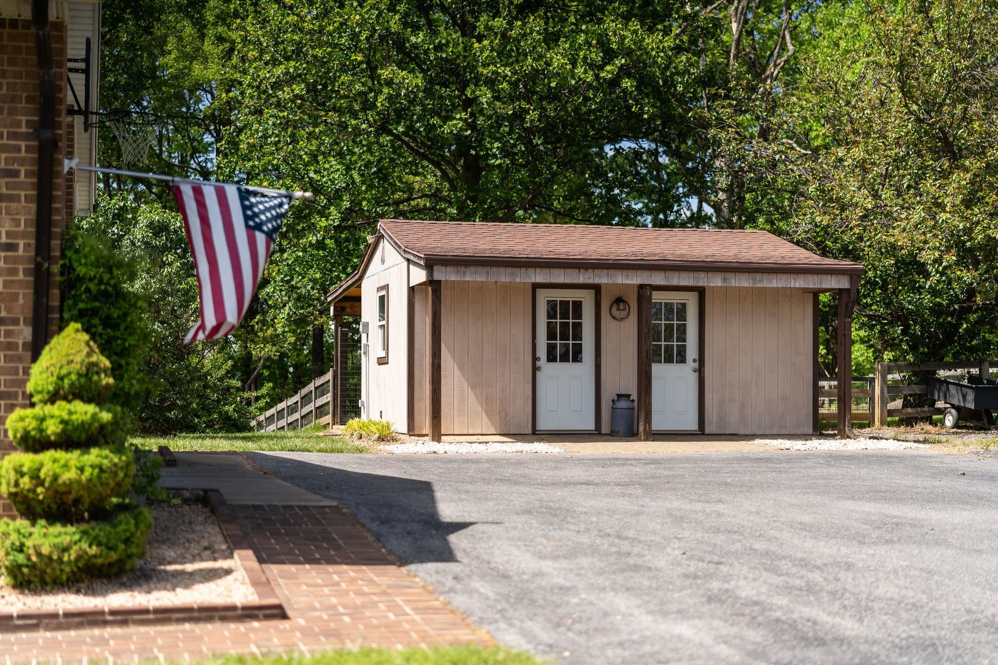 2061 OLD GREENVILLE RD, GREENVILLE, Virginia 24440, 4 Bedrooms Bedrooms, ,3 BathroomsBathrooms,Residential,2061 OLD GREENVILLE RD,676573 MLS # 676573