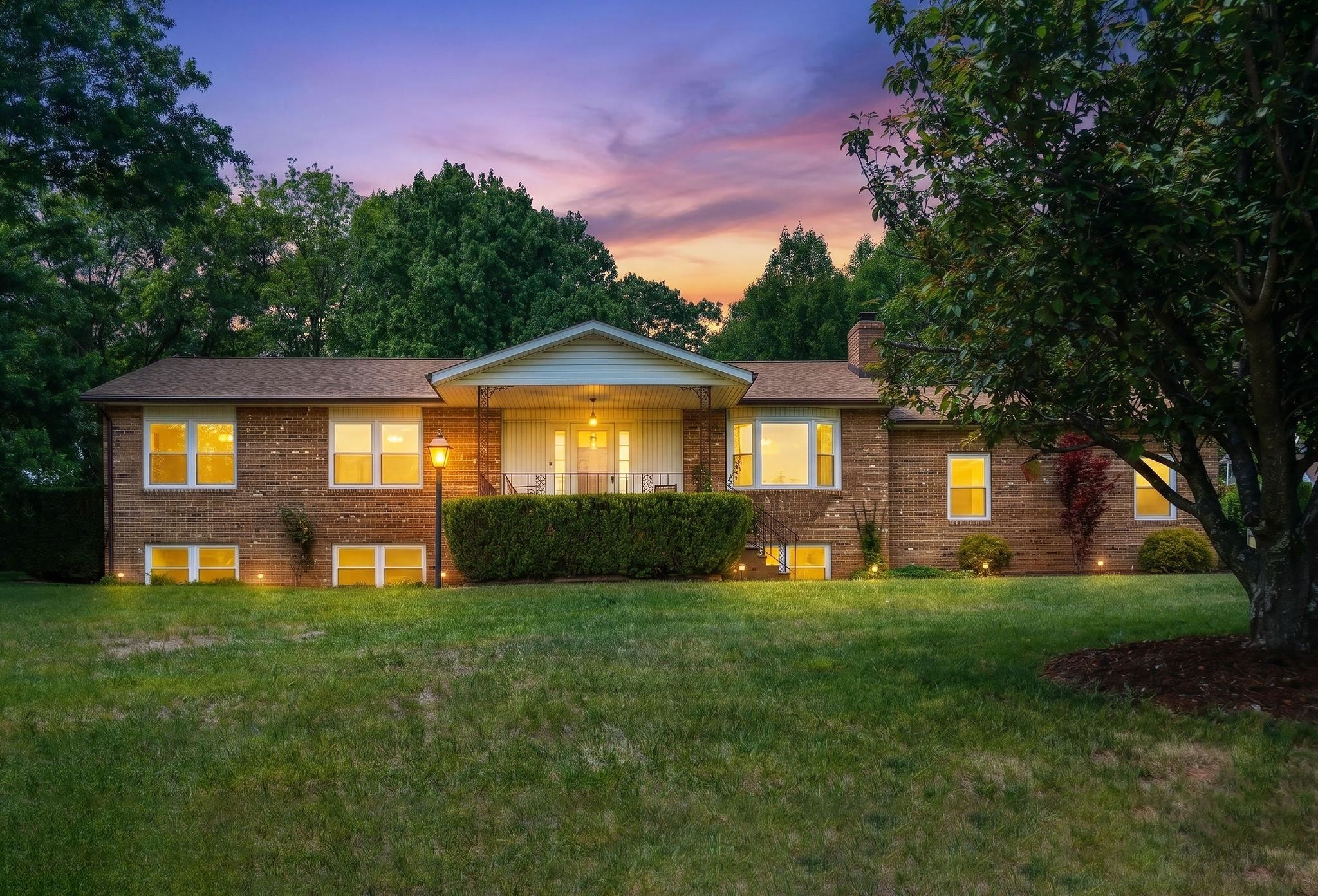 2061 OLD GREENVILLE RD, GREENVILLE, Virginia 24440, 4 Bedrooms Bedrooms, ,3 BathroomsBathrooms,Residential,2061 OLD GREENVILLE RD,676573 MLS # 676573