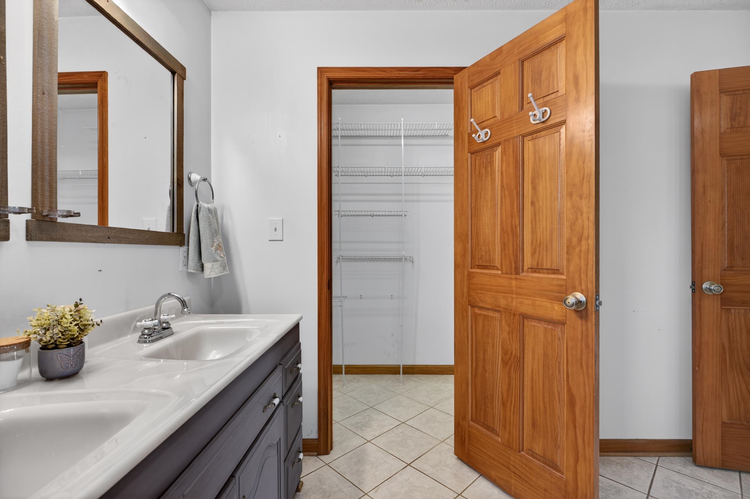 1582 HOWARDSVILLE TPKE, STUARTS DRAFT, Virginia 24477, 3 Bedrooms Bedrooms, ,2 BathroomsBathrooms,Residential,1582 HOWARDSVILLE TPKE,676575 MLS # 676575